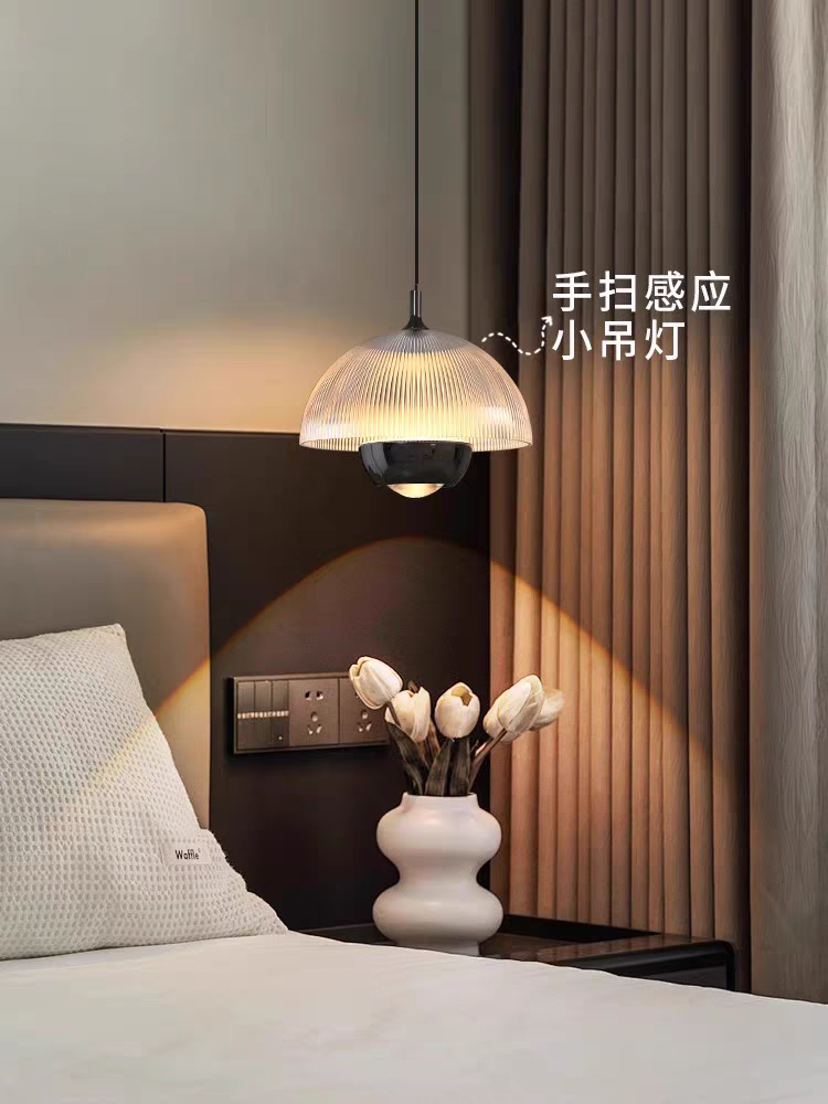 意式极简卧室床头吊灯现代简约设计师创意轻奢高级感灯具2025新款