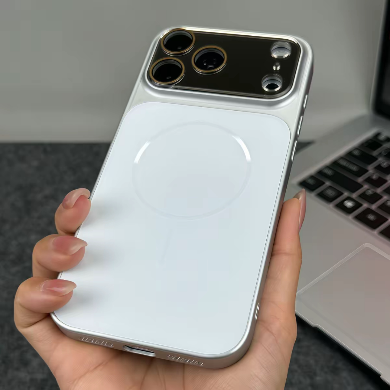 新款银白色适用iPhone18promax手机壳苹果17/16pm秒变18磁吸大视窗镜头膜ip15/14好看软边磨砂保护套13高级感