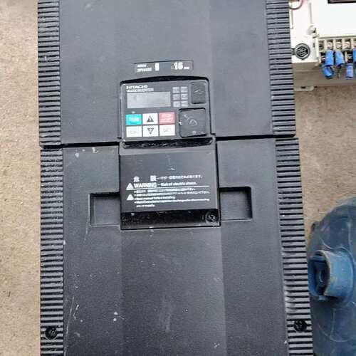 议价变频器：WJ200-150HFC-M。15KW。剪线