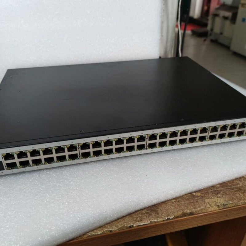 议价赛天ST-W6448GMB48口千兆+4万兆交换机 成色如图