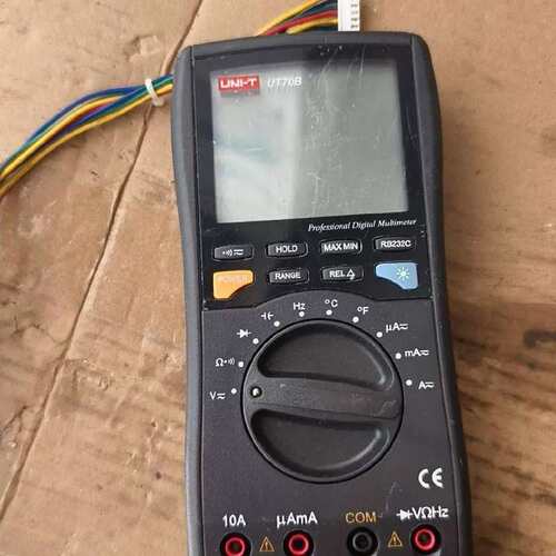 议价UT70B 优利德高精度智能型数字万用电表 不