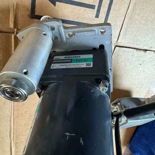 议价进口电机马达型号USM425-402W2，减速机型号4G