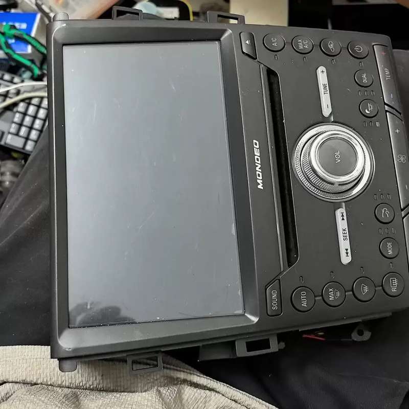 议价车品逸蒙迪欧中控导航9寸原厂风格美观,成色很好、功能正常