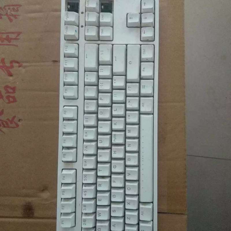 议价ikbcF87白壳黑轴，缺帽剪钱，配件产品售