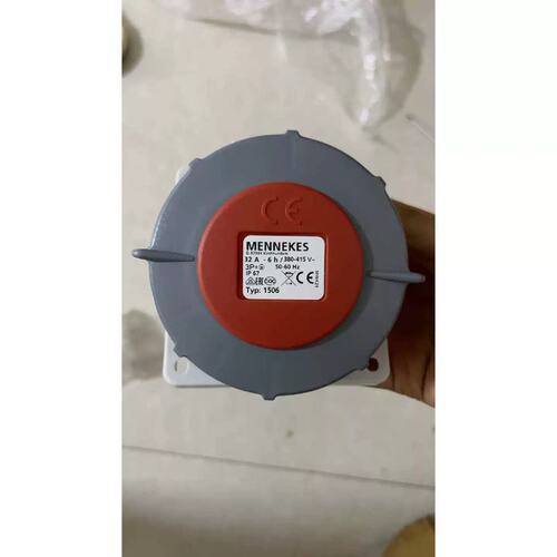 议价库存正品32A曼奈克斯TYP1506插座适用