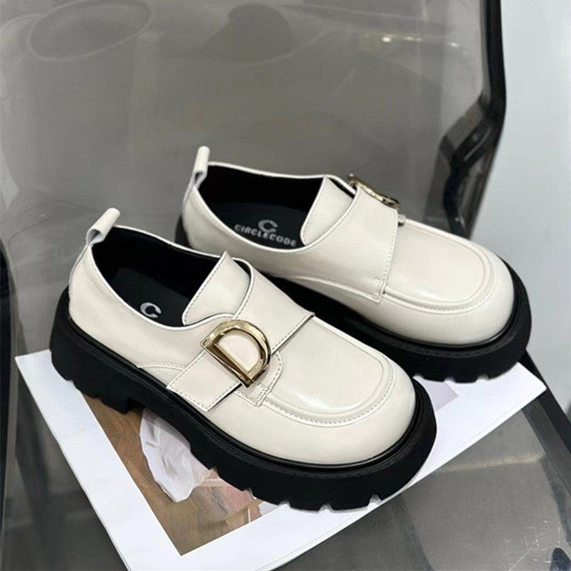 粗跟乐福鞋英伦金属扣小皮鞋