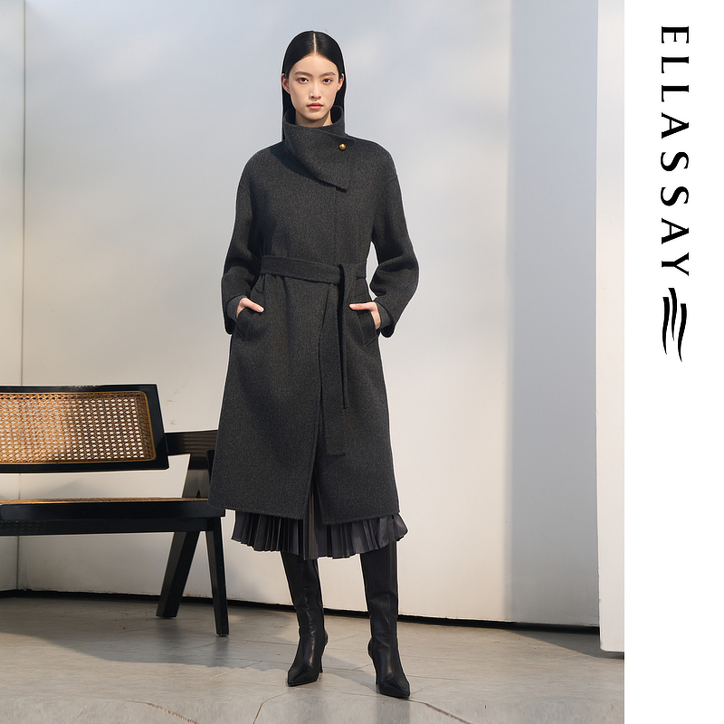 ELLASSAY歌力思2025秋冬新款绵羊毛围巾领毛呢大衣女EWD364D00800