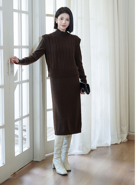 ELLASSAY歌力思秋冬新款绵羊毛修身真两件连衣裙女EWE354M21400