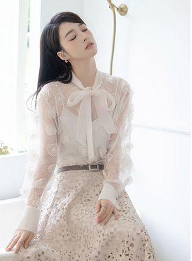 ELLASSAY歌力思2026春夏新款波斯菊花纱甜美百搭衬衫EWE341C00300