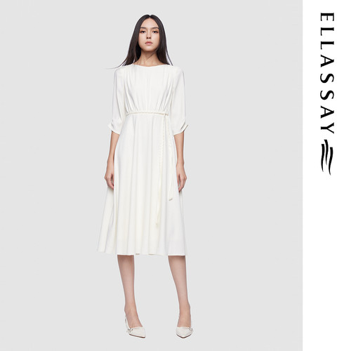 ELLASSAY歌力思2026早春新款经典收腰老钱风连衣裙EWD361Y13500