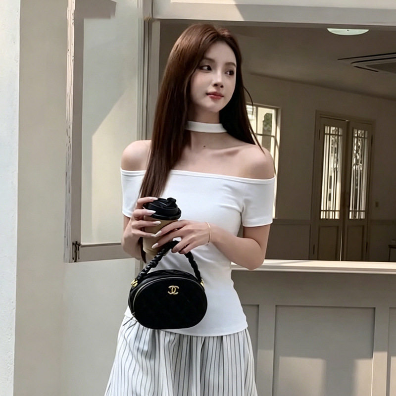 挂脖一字肩黑色短袖t恤女