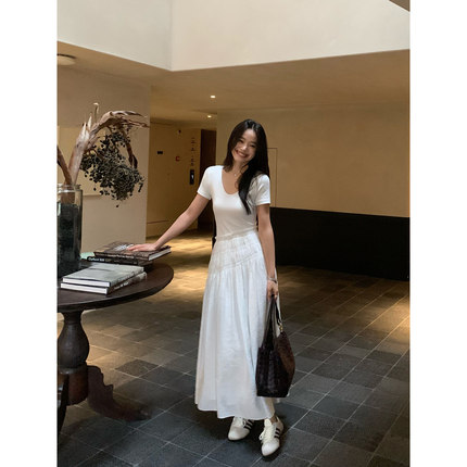 pusumede 斜裁打揽拼接针织短袖连衣裙女U领修身气质设计感长裙