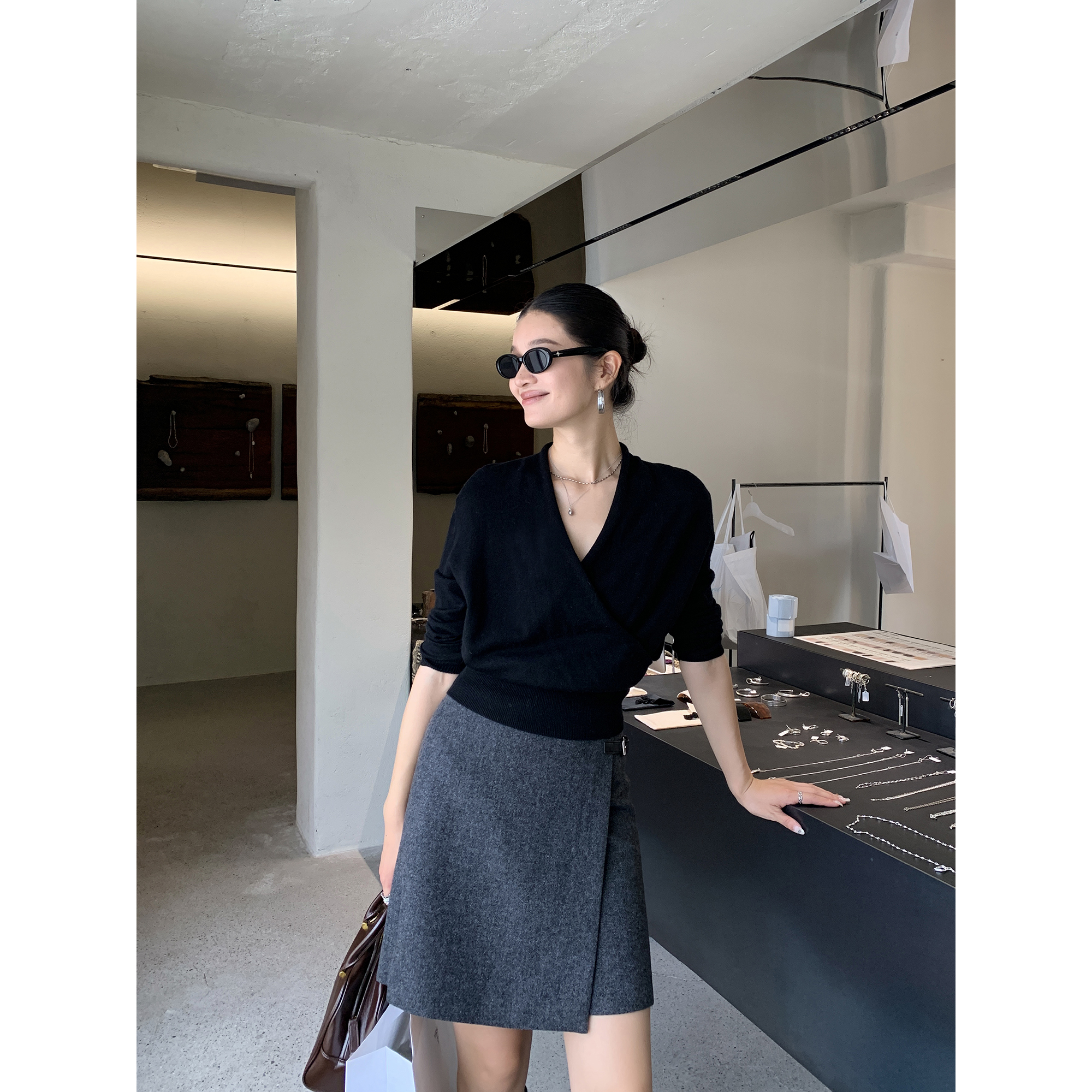 pusumede 绅雅从容 设计感羊毛混纺半身裙女款围裹式毛呢显瘦短裙