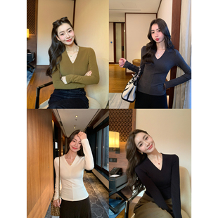 pusumede 悸动定格 极简V领正肩长袖t恤女修身抓绒内搭打底针织衫