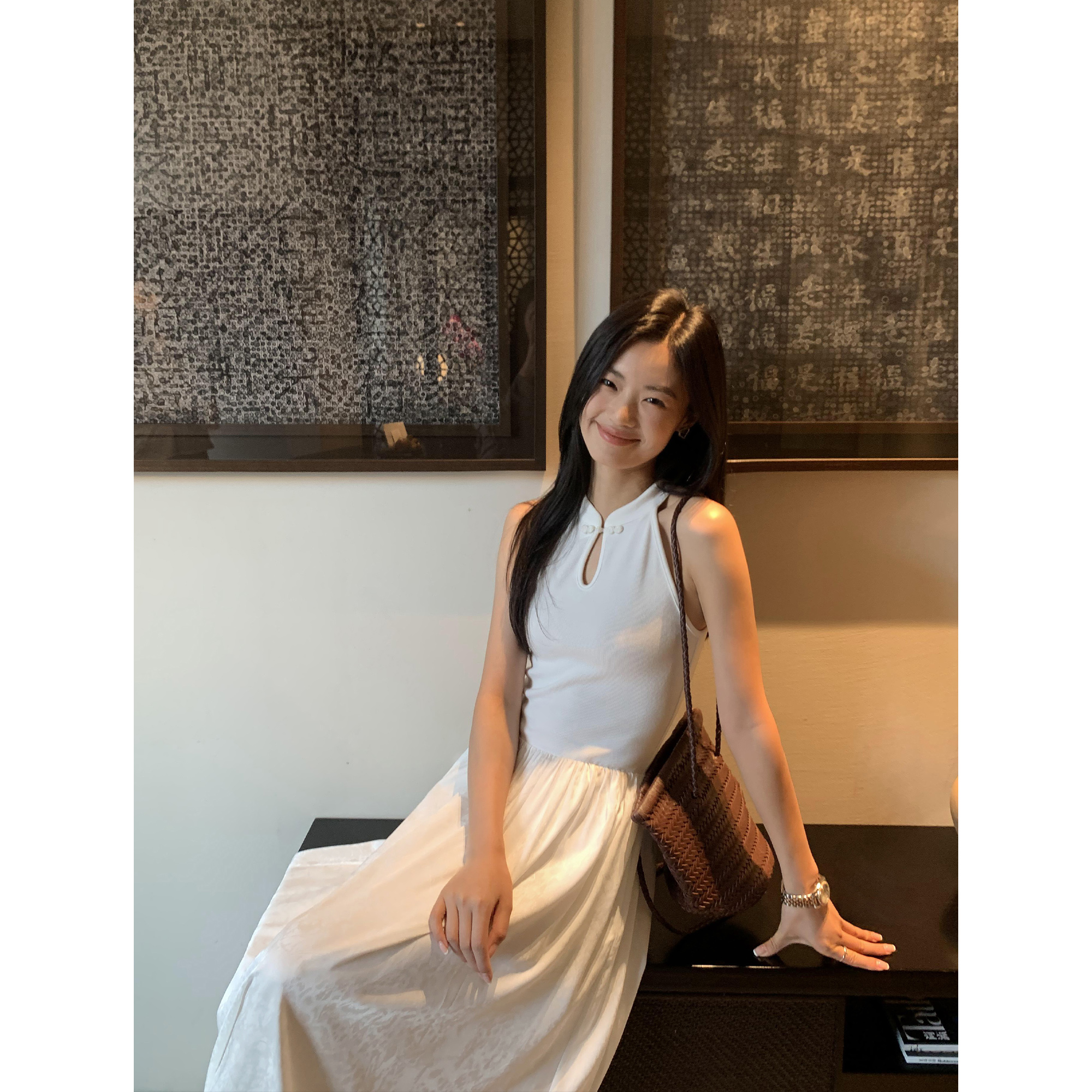 新中式镂空挂脖连衣裙露肩长裙