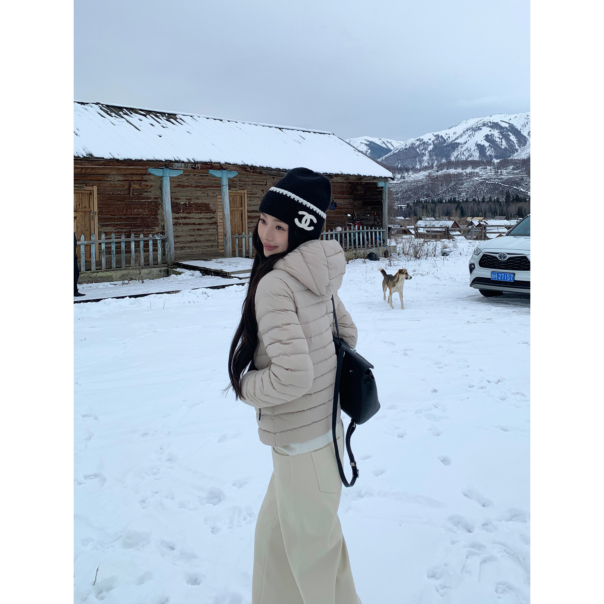 pusumede 暖意交融 90白鸭绒轻薄羽绒服女秋冬修身短款连帽外套,女装/女士精品,羽绒服,淘宝优惠券,粉丝福利购,淘宝优惠卷