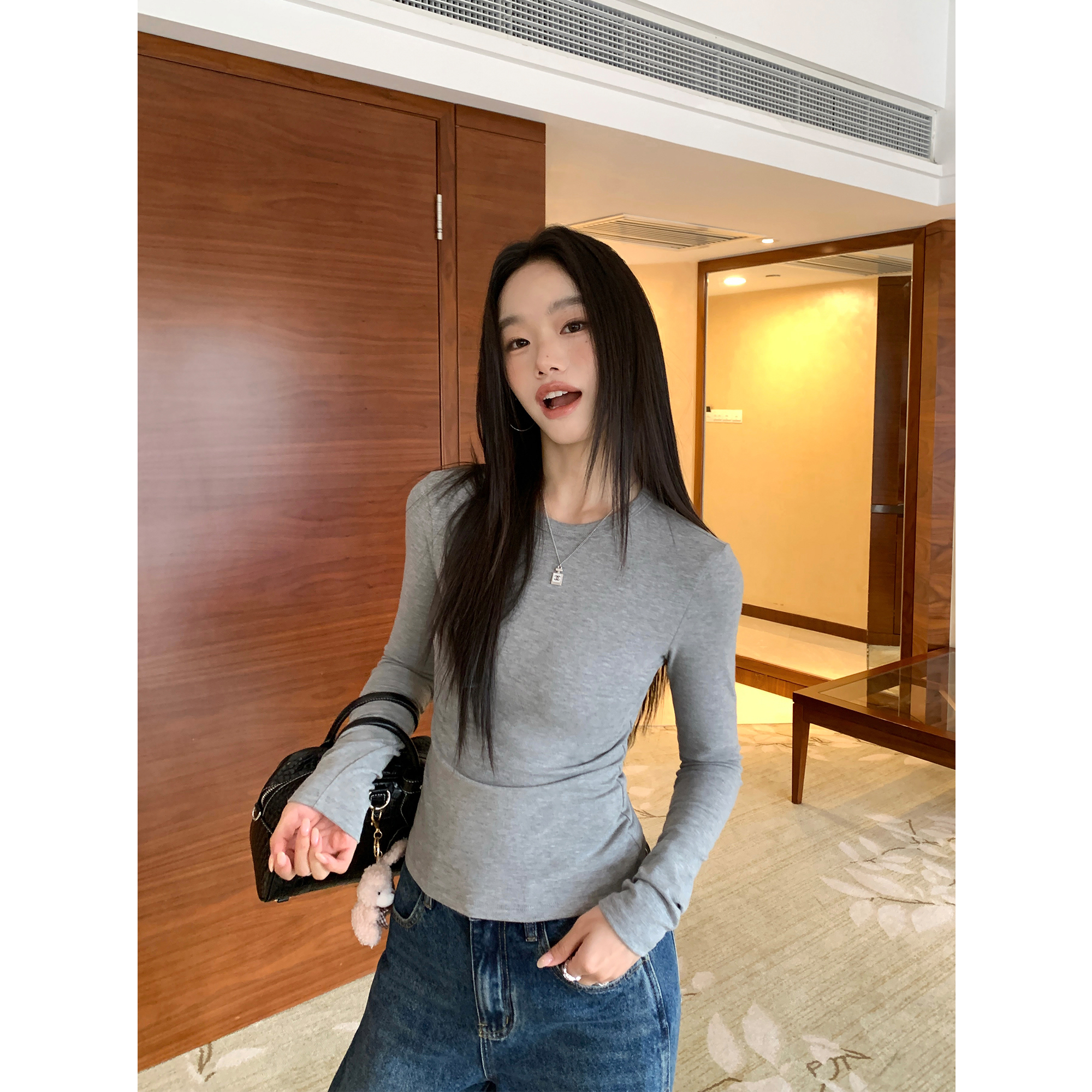 高频单品圆领针织衫长袖上衣