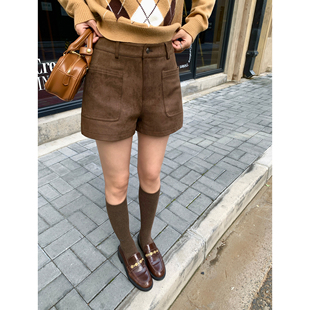 女秋冬百搭气质休闲裤 复古咖色仿麂皮绒短裤 子 焦糖落霜 pusumede
