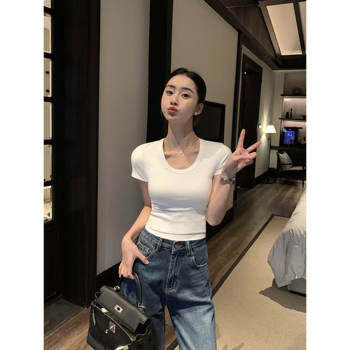 U领T恤褶皱收腰短袖T恤女