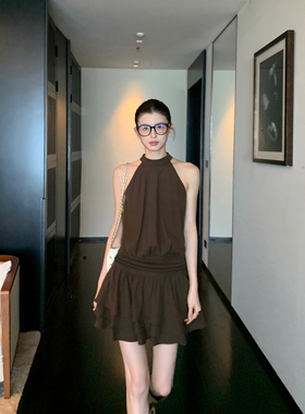 pusumede气质加分项|黑色法式挂脖连衣裙女无袖收腰a字短裙蛋糕裙