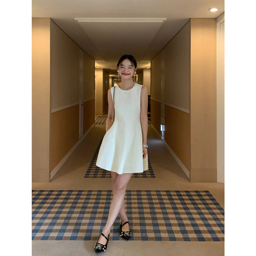 法式高级感背心连衣裙