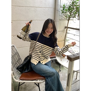 撞色设计感上衣气质毛衣外套 条纹针织开衫 pusumede 现货6.5折