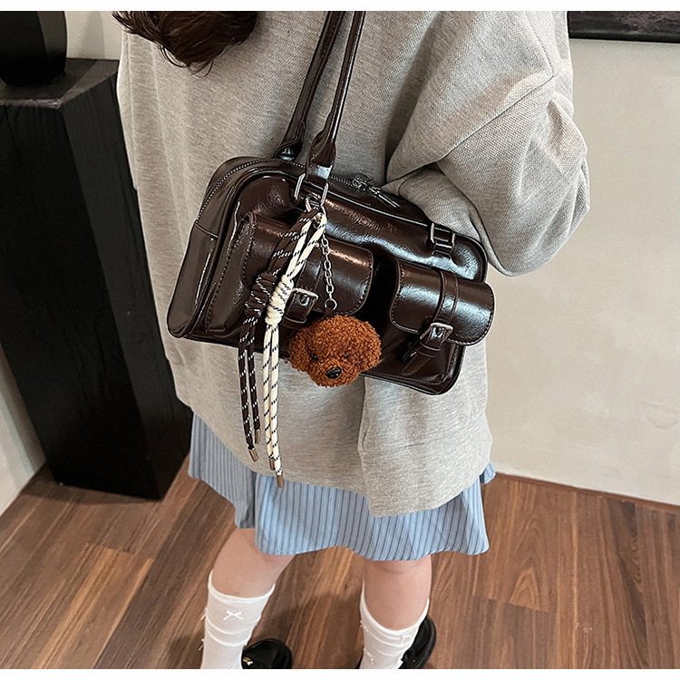 高级感复古红色保龄球包包时尚多口袋单肩枕头包韩国小众波士顿包