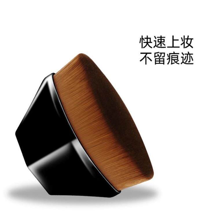 厂家直销 55号魔术粉底刷花瓣无痕化妆刷软毛便携款单支带收纳盒