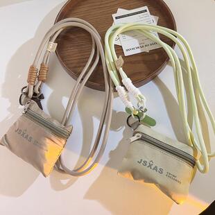 潮流款卡其JS方包挂件手机壳挂绳蓝牙耳机收纳袋斜跨长款侧身挂链