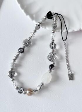 ins甜酷灰色玫瑰花手机链短款小众黑白色系复古挂绳ccd相机挂件定