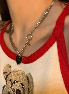 韩国2025年新款黑色爱心项链女不对称气质锁骨链毛衣链女简约定制