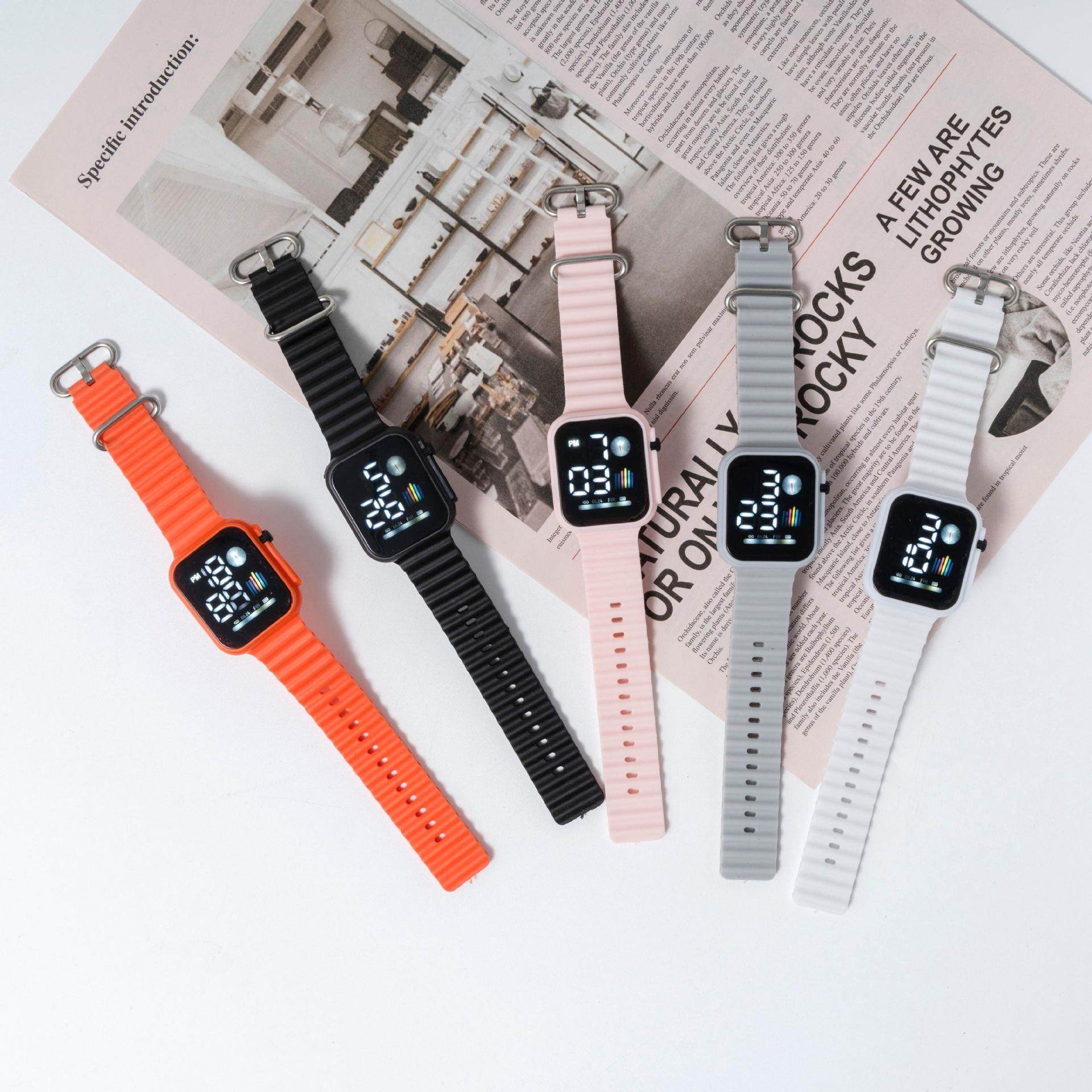 儿童手表男孩女孩防水夜光计时运动男童初中小学生手表考试电子表