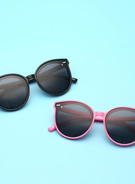 2025硅胶儿童太阳镜 新款卡通框架黑色大脸时尚小孩防紫墨镜定制