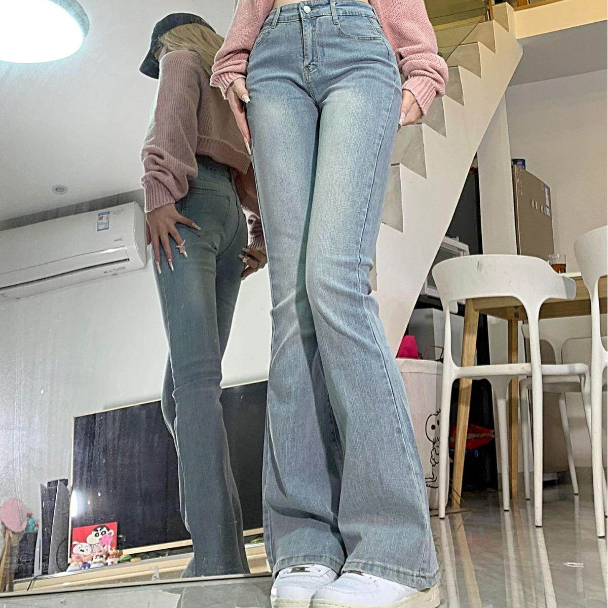 浅蓝色高腰微喇叭设计感牛仔裤女春秋新款修身百搭小个子长裤潮定