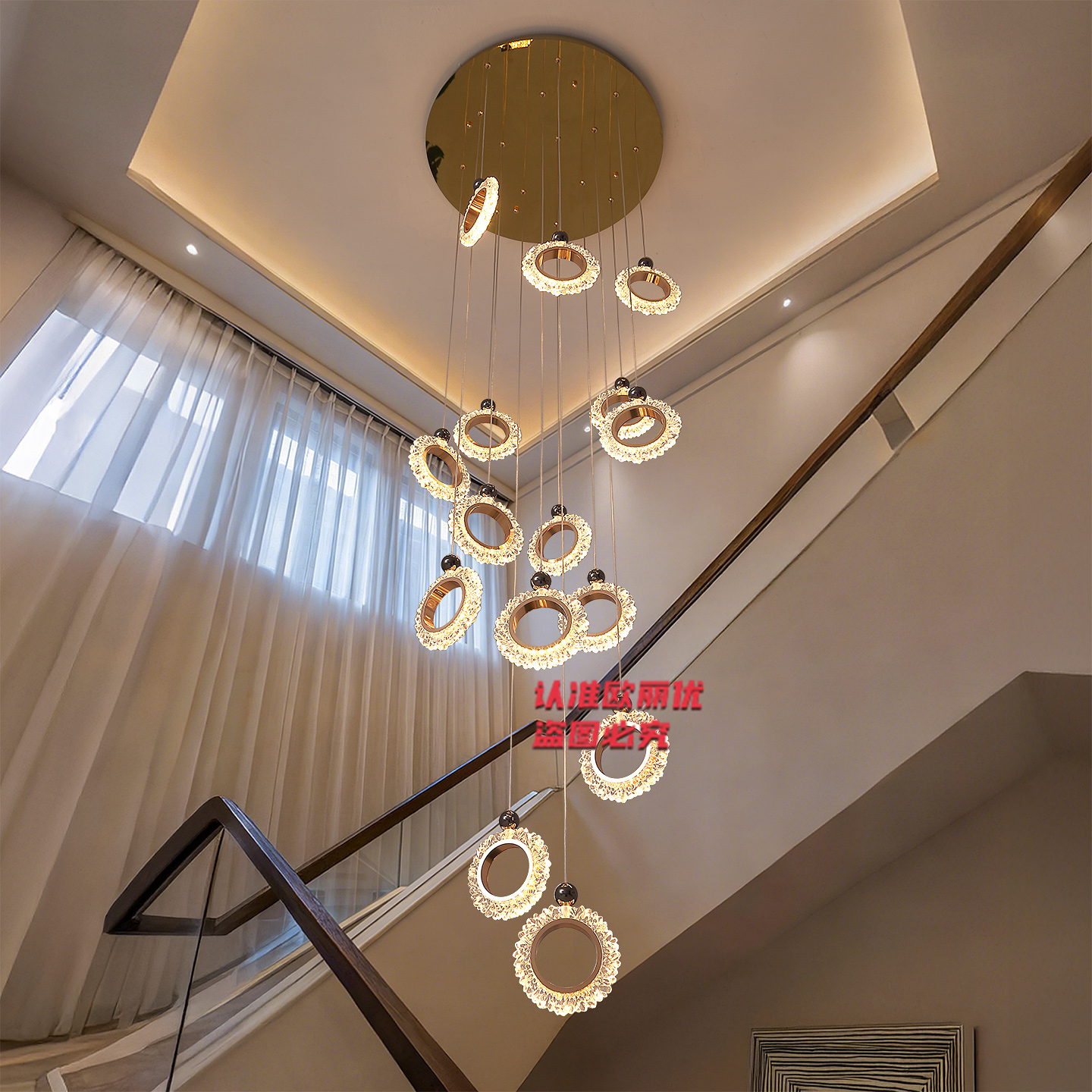 2025新款别墅楼梯间长吊灯