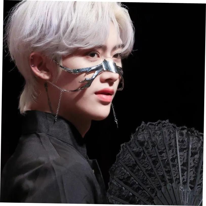 Punk Alien Decent Nose Mechanical Mask Cosplay Chin Gothic