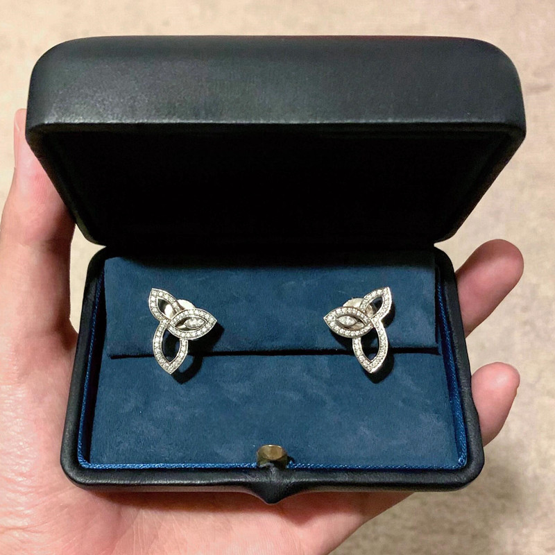 Lily Cluster三叶花耳钉女18k白金纯银水滴钻石耳环精致花朵耳饰