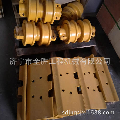 SD08推土机支重轮 推土机引导轮SD08推土机四轮一带 压盘
