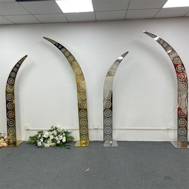 新款婚庆道具金色牛角婚礼舞台布置不锈钢拱门屏风迎宾区摆件背景