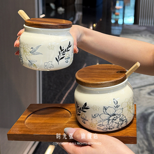 这款酱料罐有点小贵~新中式陶瓷调料罐带勺调味罐防尘两个组合罐