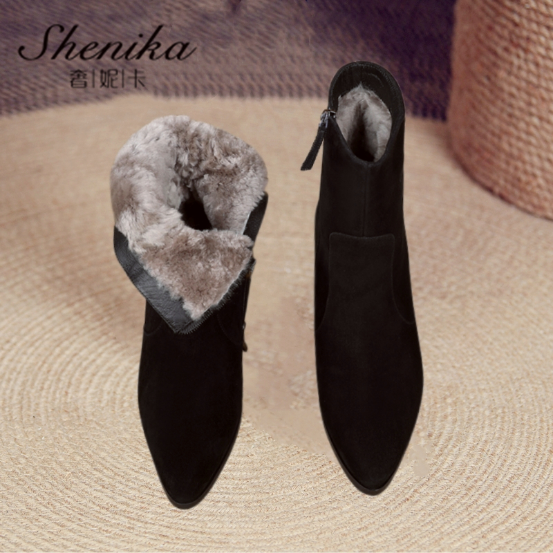 高跟马丁靴女冬新款加厚羊猄软皮短靴女粗跟皮毛一体保暖雪地靴