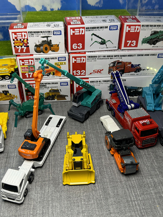 Japanese Version Tomy Tomica Alloy Car Model Construction Vehicles Bulldozer Excavator Forklift 133 Kobelco Crane