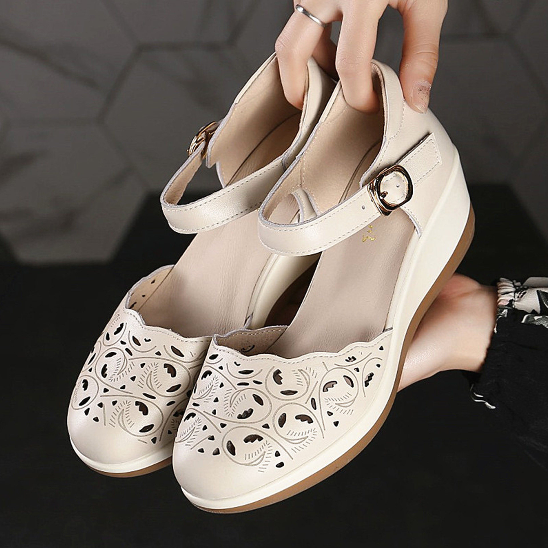 包头凉鞋全牛皮2026夏天新款坡跟圆头镂空妈妈鞋真皮手工软底女鞋