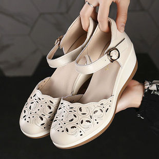 包头凉鞋全牛皮2026夏天新款坡跟圆头镂空妈妈鞋真皮手工软底女鞋