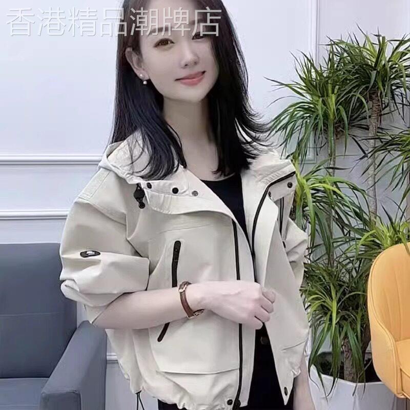 连帽冲锋衣外套女春秋2025新款修身显瘦短款时尚洋气夹克开衫上衣