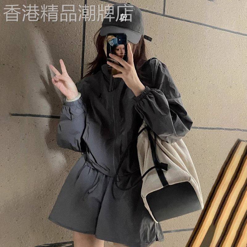 潮牌防晒冲锋衣外套女2026夏季新款盐系炸街跑步运动休闲短裤套装