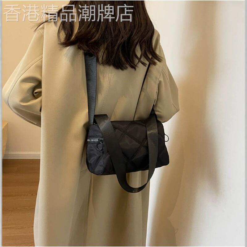 香港波士顿布包女2026春秋新款女士枕头包大容量牛津布单肩斜挎包