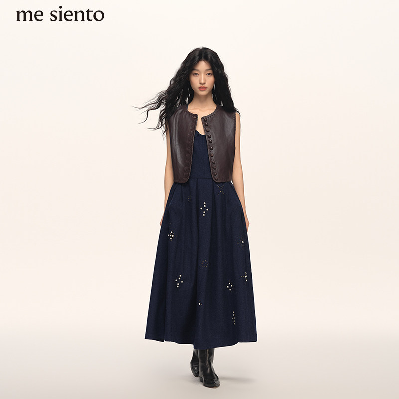 me siento 羊毛毛呢铆钉A字吊带连衣裙