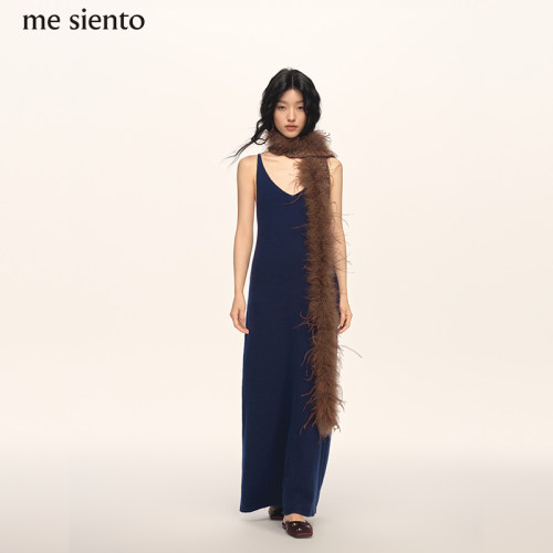 me siento 纯羊毛针织V领简约纯色气质吊带连衣裙气质长裙