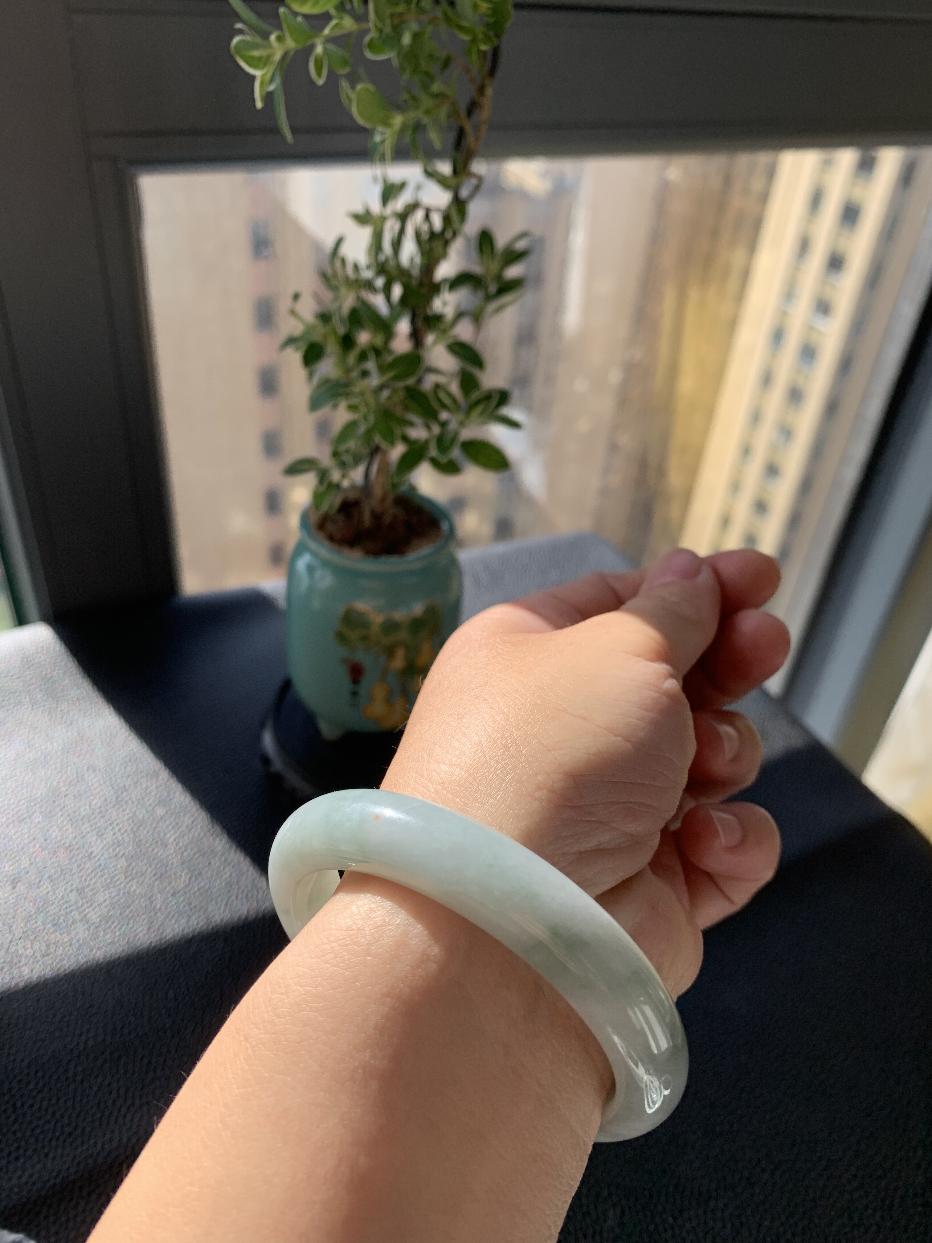 56-11.8-8.5缅甸纯天然A货翡翠淡绿色证书147保真